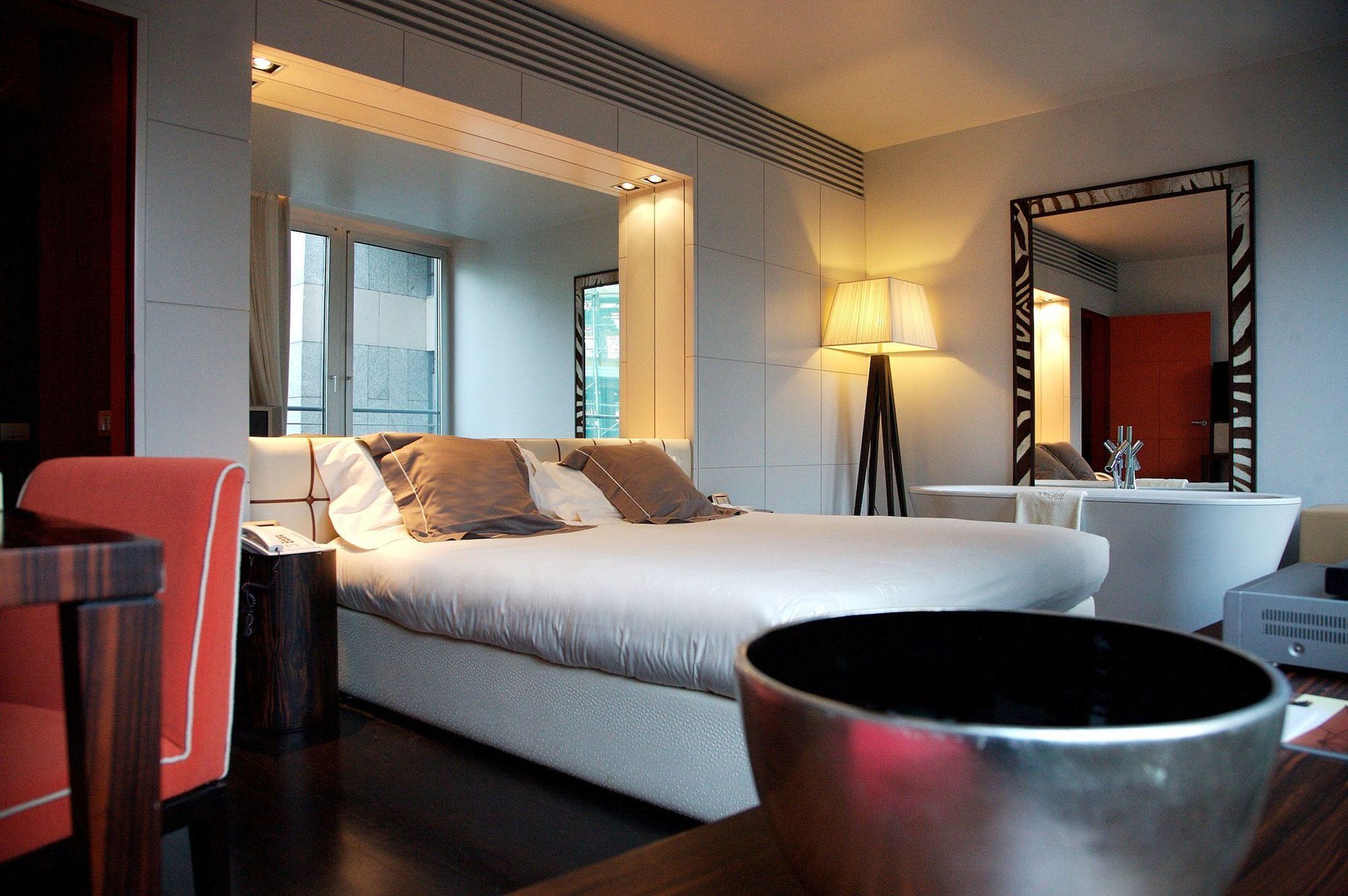 Sina The Gray Hotel Milan Room photo